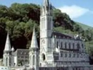 Notre Dame De Fourviere מלון לורדה