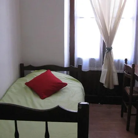 Hotel Notre Dame De Fourviere 2*
