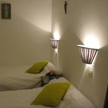 Notre Dame De Fourviere Hotell